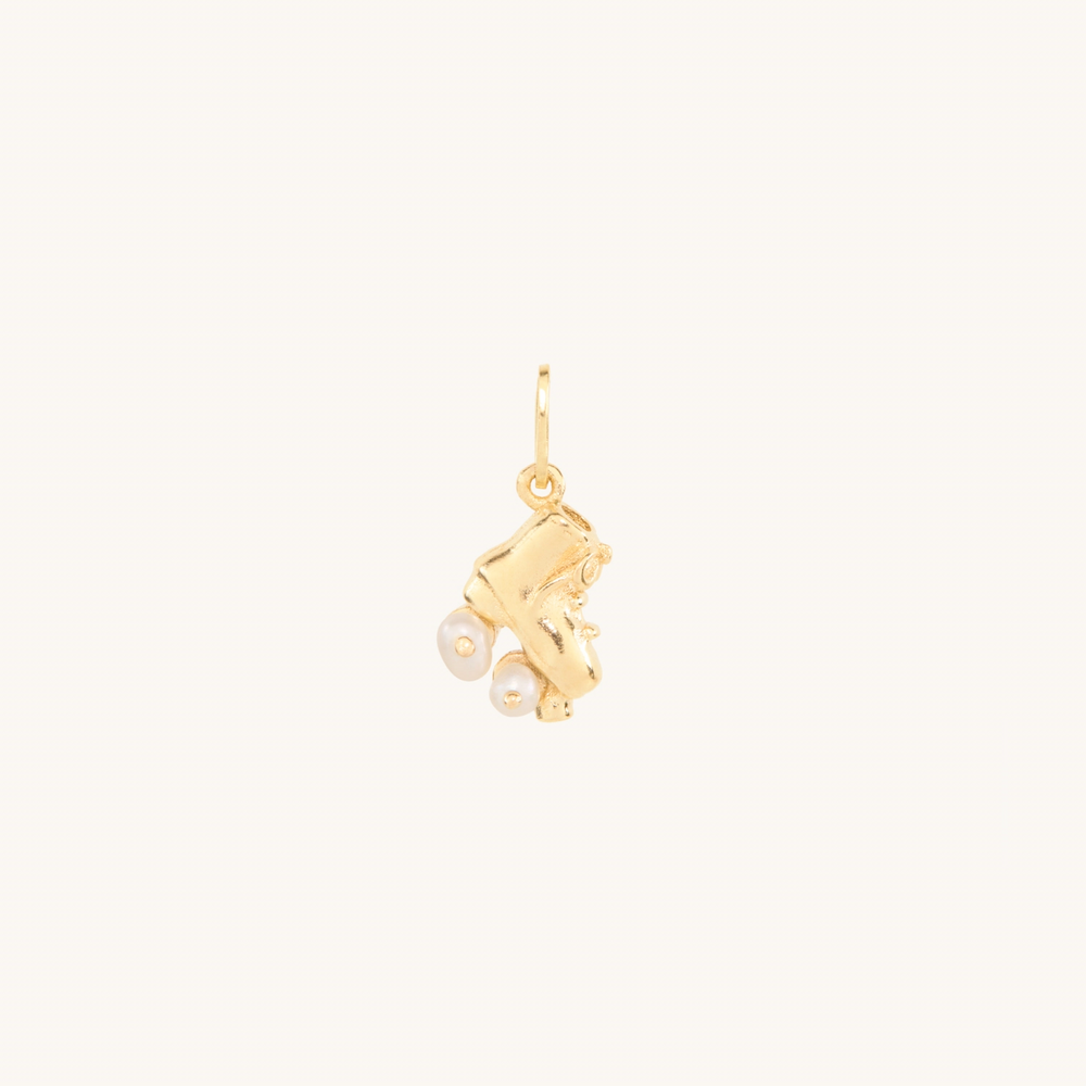 Pearl-Twirl Roller Skate Charm
