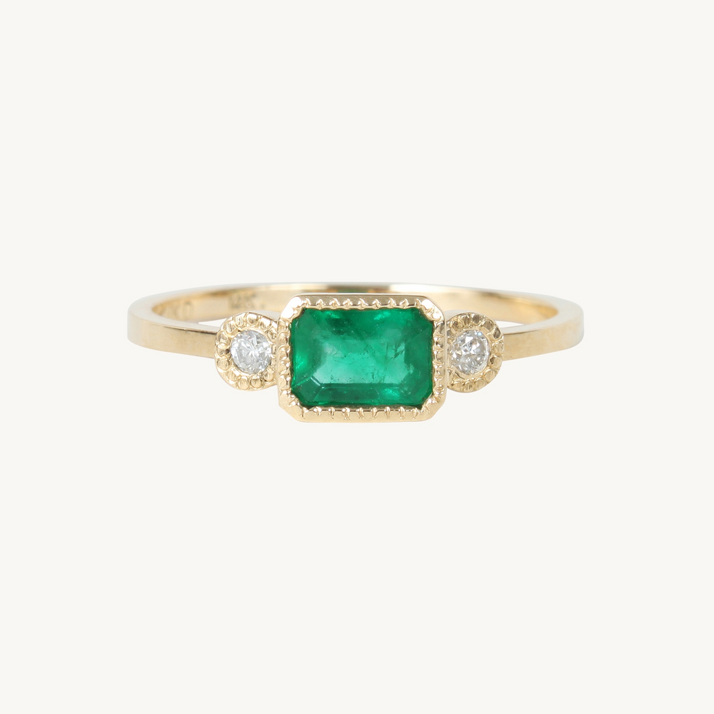 Lexie Emerald Ring With Diamonds