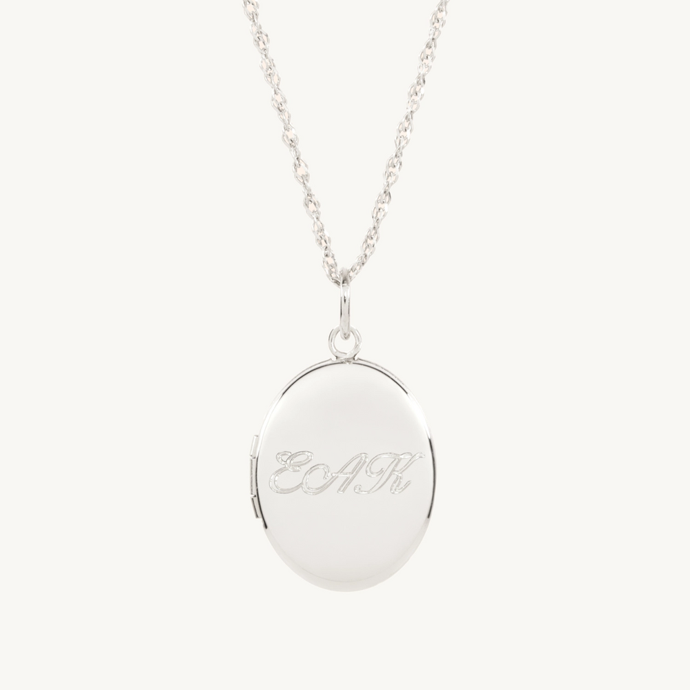 Dollhouse Oval Silver Locket, Grand