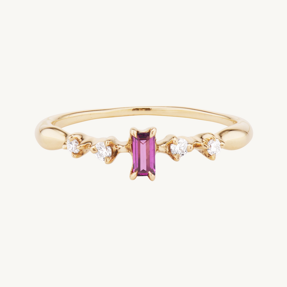 Danah Ring, Garnet